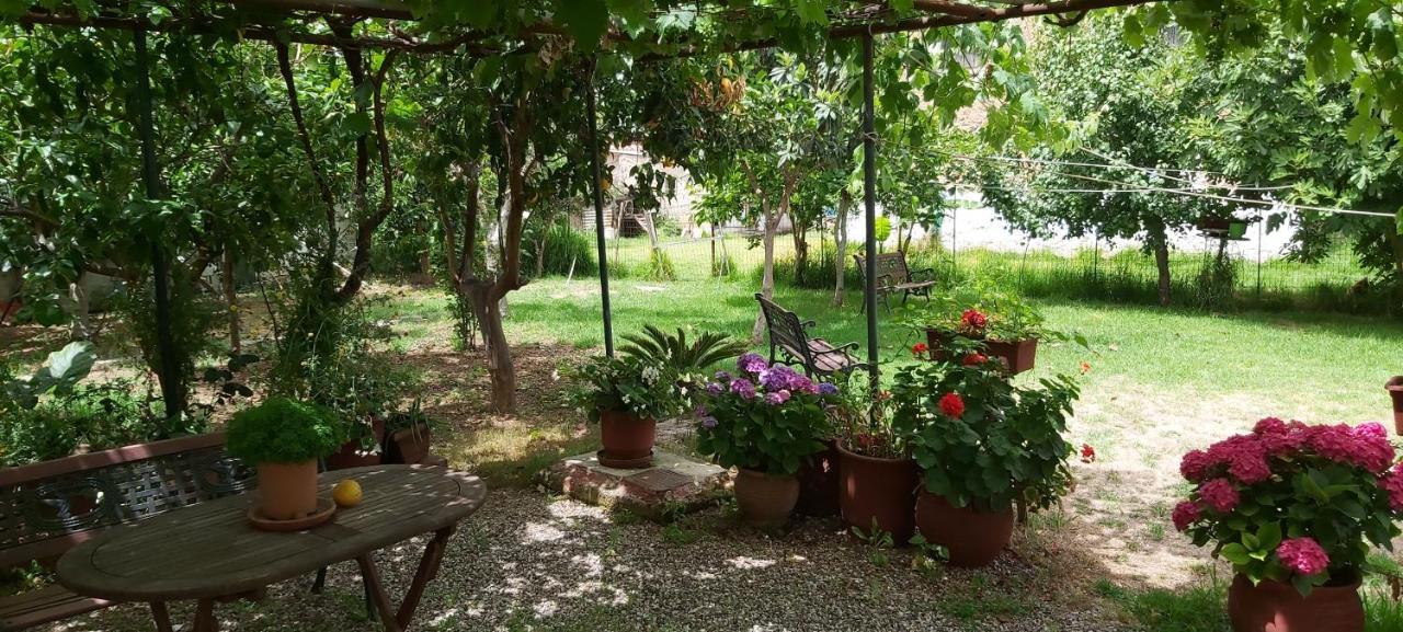 Intos Apartments Agios Nikolaos  外观 照片
