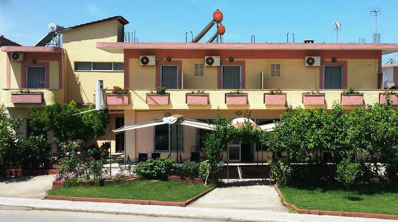 Intos Apartments Agios Nikolaos  外观 照片